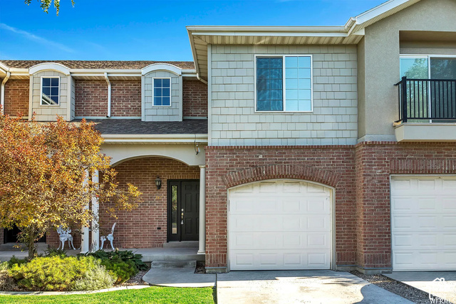 247 E Sunshine Dr
                     MLS #2187432