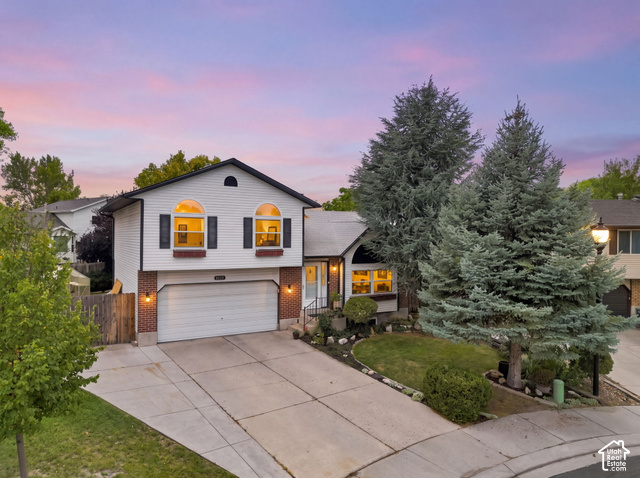 6928 S LYNARIA CT, West Jordan UT 84081