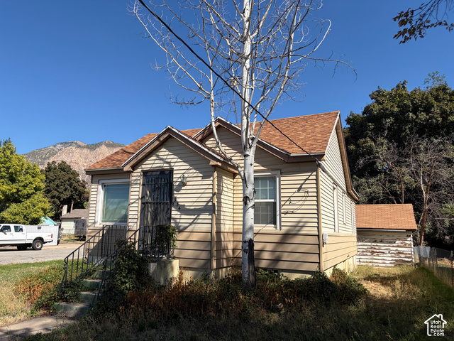954  Liberty Ave
                     MLS #2187586