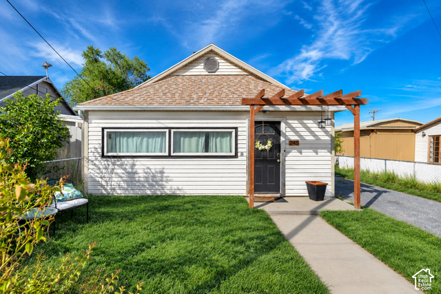 245 N 4th St
                     MLS #2187698