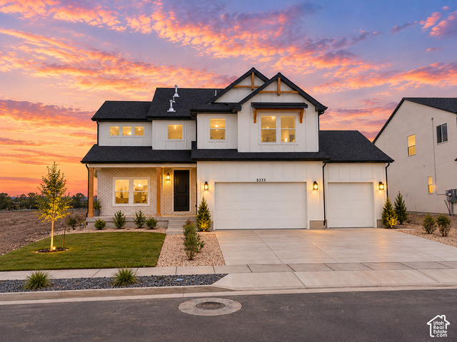 5233 S Paramount Dr
                     MLS #2187728
