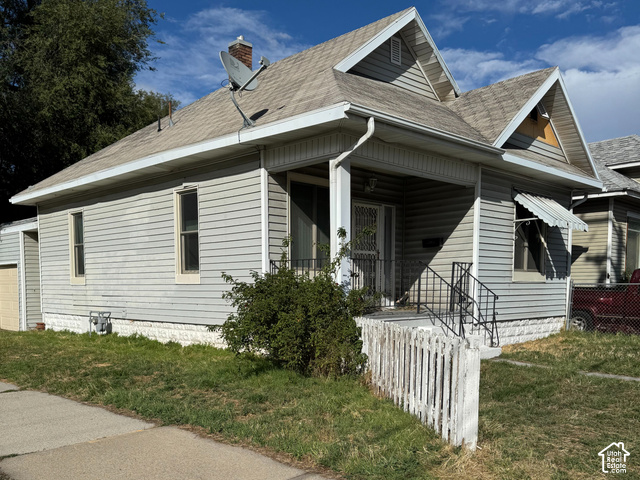 302 E 32ND