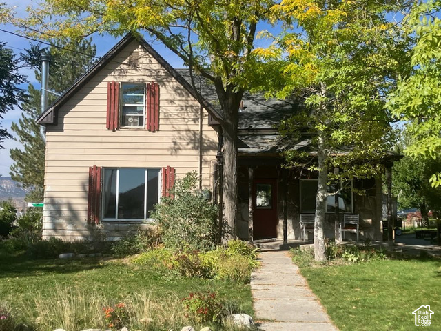 11 E Center St
                     MLS #2187824