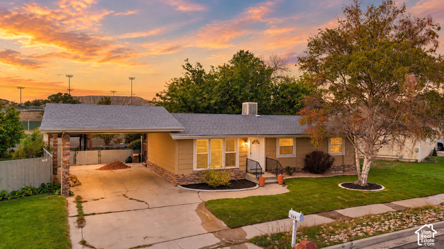 569 N Cottonwood Rd
                     MLS #2187882