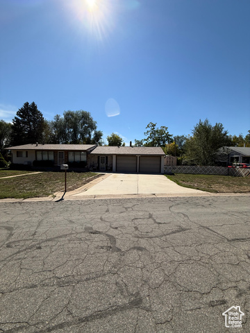 220 GLEN PL, Layton UT 84041