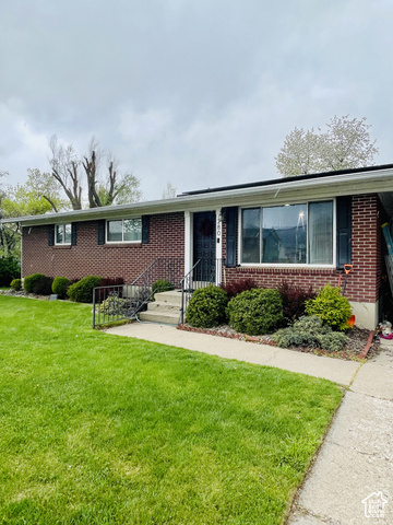 280 S 50 W
                     MLS #2187944