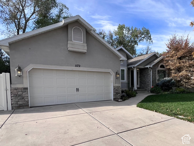 1172 E Castlecreek Dr
                     MLS #2187977