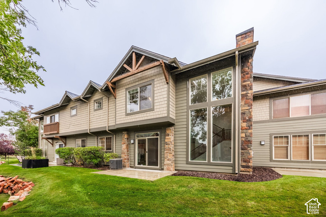 6078 N Fox Point Cir C1
