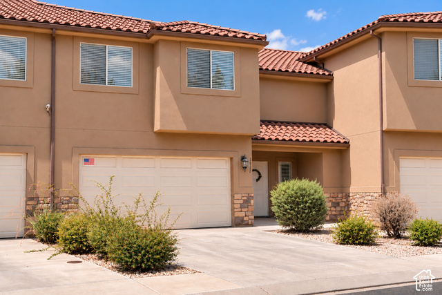 2541  BELLA DR