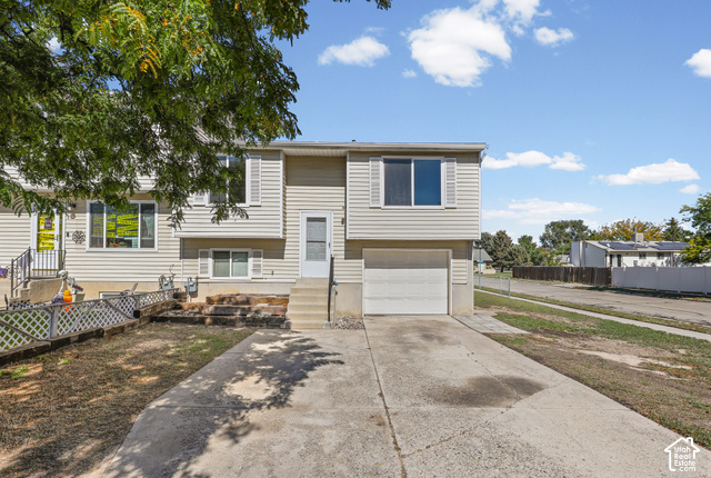 1428 W TWIN OAKS DR