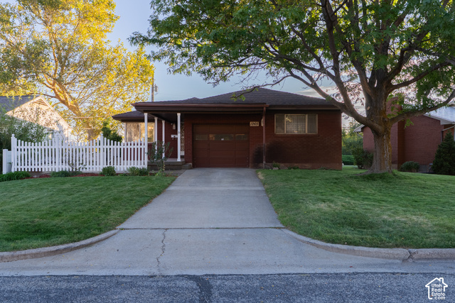 1265  Henderson Dr
                     MLS #2188336