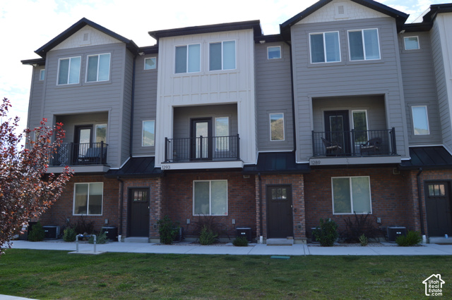 1293 E 1620 S, Ogden UT 84404