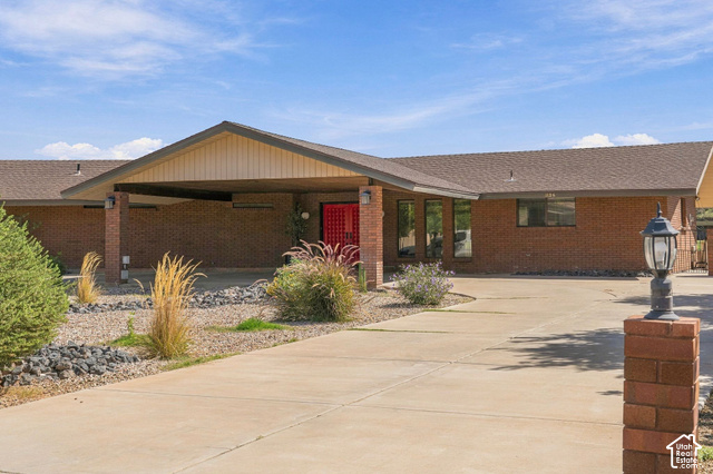 1125 W Goldenrod Cir
                     MLS #2188406