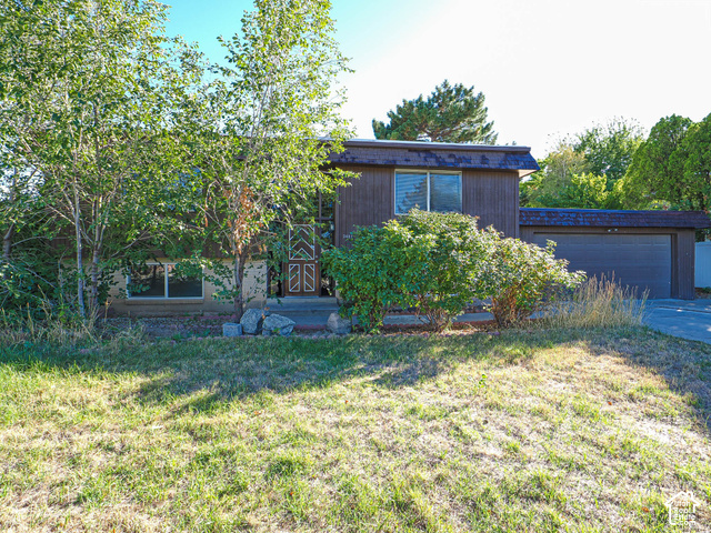3401 W Alan Ave
                     MLS #2188482
