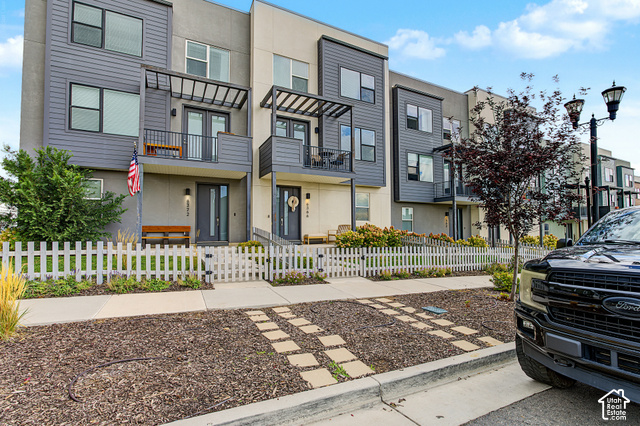 6366 W SOUTH JORDAN PKWY, South Jordan UT 84009