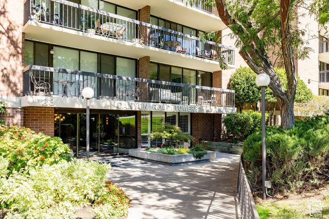 123 E 2nd Ave #106
                     MLS #2188528