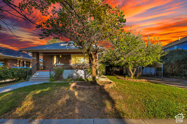 1729 S Lake St
                     MLS #2188678