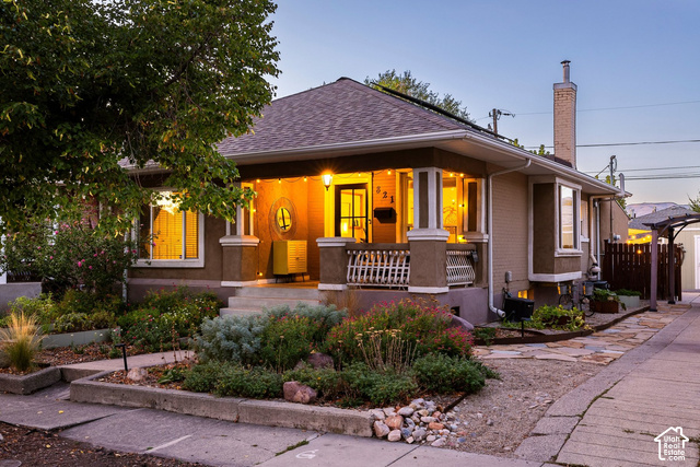 821 E Downington Ave
                     MLS #2188683