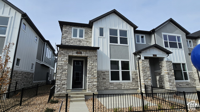2861 S Tetzlaff Pl #32
                     MLS #2188693