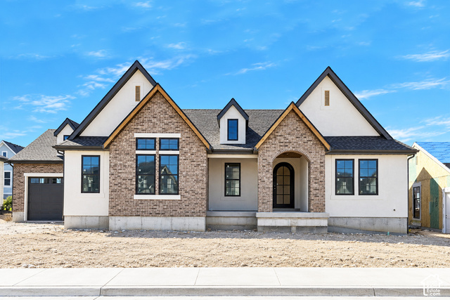 933 S Louisa Dr
                     MLS #2188725