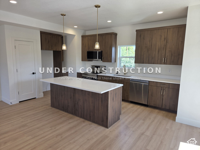 7629 S 300 E
                     MLS #2188800