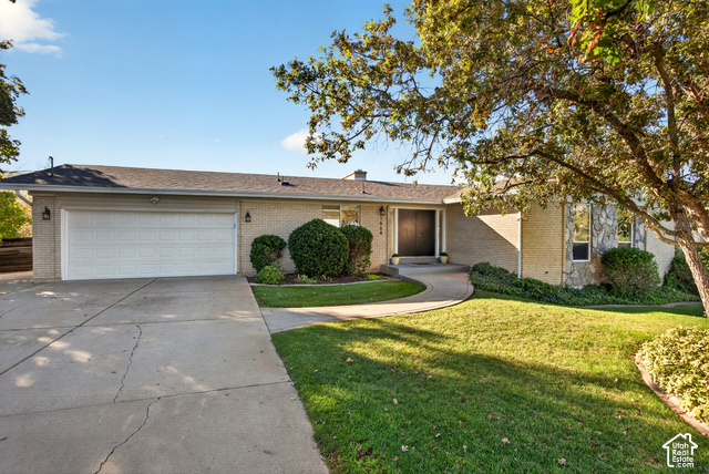 1664 E Gordon Ave
                     MLS #2188889