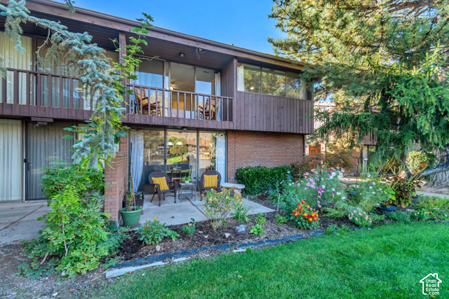 2741 N Edgewood Dr
                     MLS #2189118