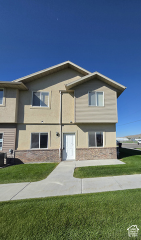 Main photo for 825 W 350 N