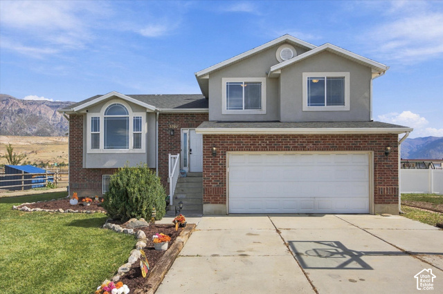 3702 N Higley Rd
                     MLS #2189248