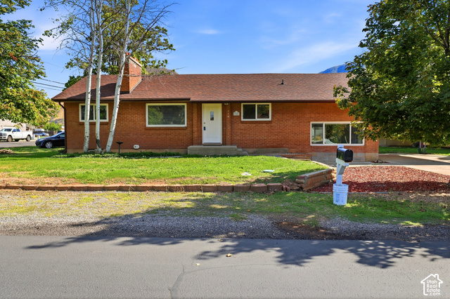 380 N 300 E
                     MLS #2189306