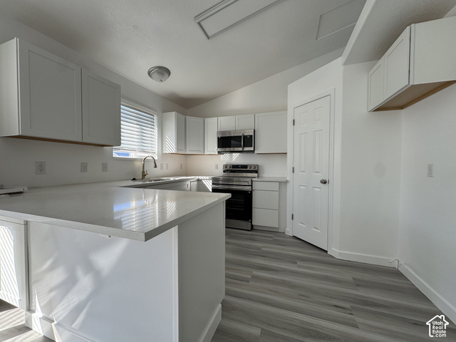 3246 S Calkary Cir W, Salt Lake City, UT 84120, photo 12