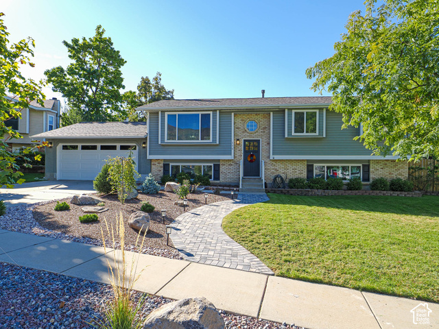 136 E Rice Ln
                     MLS #2189491