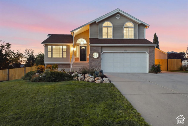 2313 E ROCKVIEW DR, Sandy UT 84092