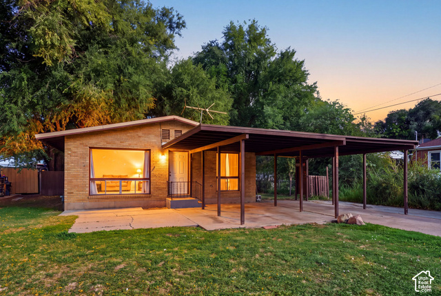 1440  Jefferson Ave
                     MLS #2189728