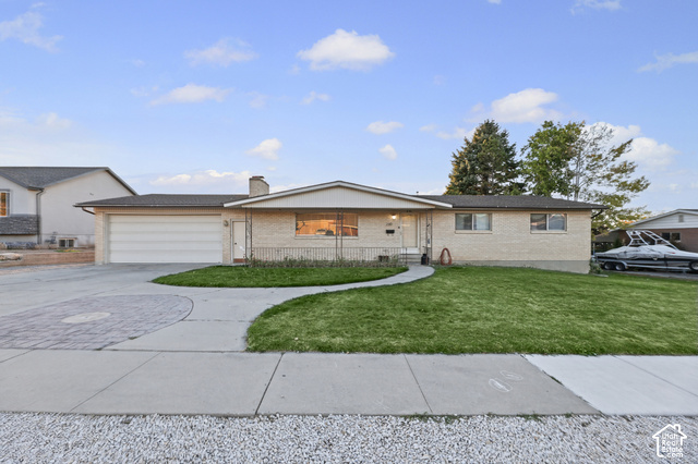 230  Fairlane Dr
                     MLS #2189810