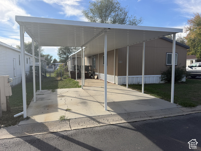 Main photo for 680 N Main St #d19