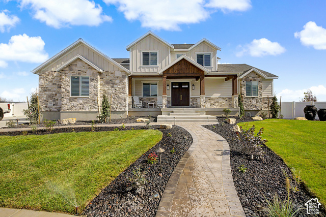 521 E Gilmour St
                     MLS #2189889