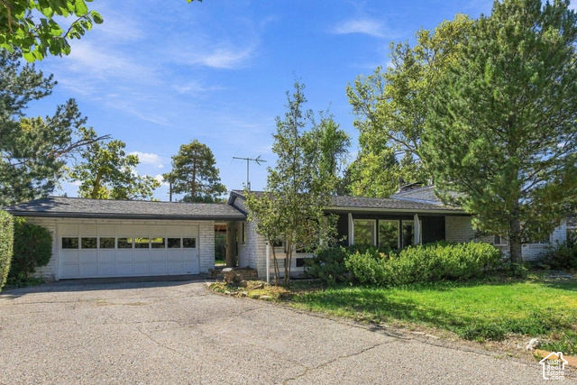 3581  Eastmillbrook Cir
                     MLS #2190030