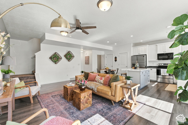 4212 W BISON PARK CT, Riverton UT 84096
