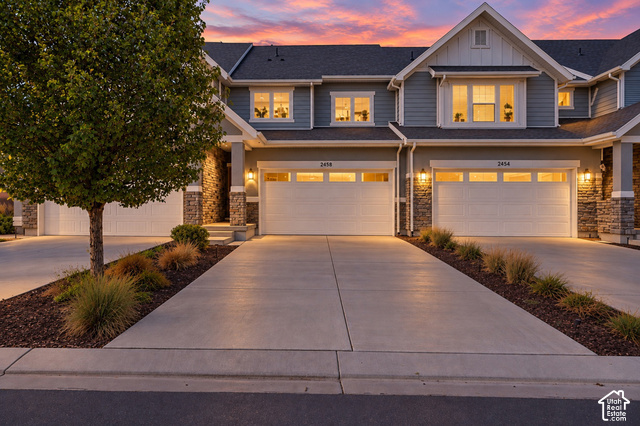 2458 W Townhouse Dr
                     MLS #2190226