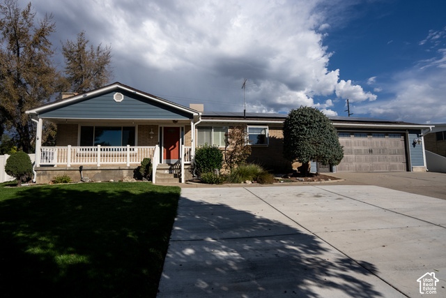 8613 S VAQUERO DR, Sandy UT 84094