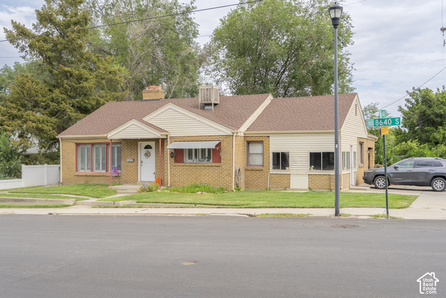 33 E 8640 S
                     MLS #2190302