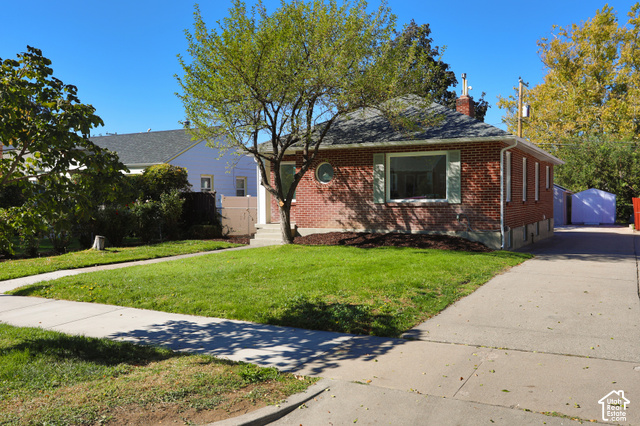 2534 S Imperial St
                     MLS #2190354