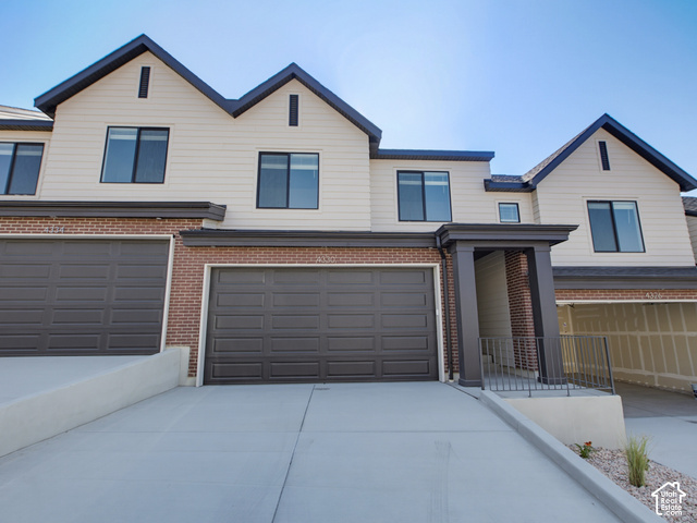 Main photo for 924 E Edinburgh Ave #1228
