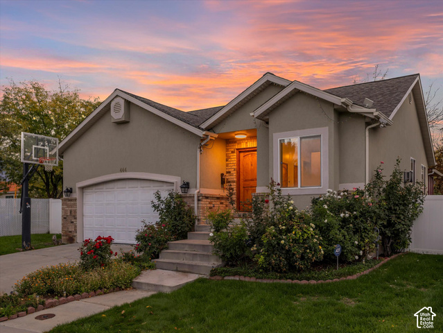444 E Stephie Marie Ln
                     MLS #2190562