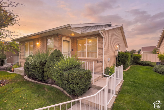 1628 W CORNERSTONE WAY, South Jordan UT 84095