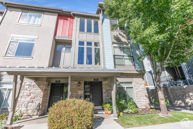869 W Soville Ct
                     MLS #2190596