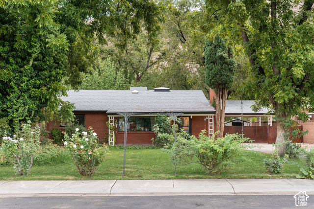 505 S Main St
                     MLS #2190626