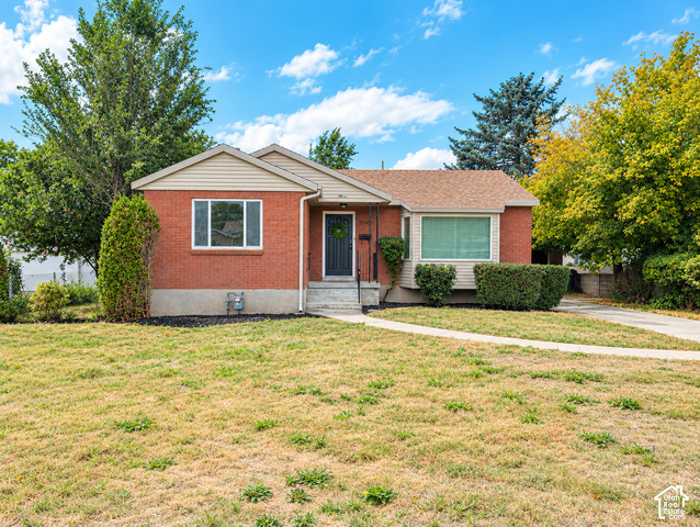 3540 S Christine St
                     MLS #2190790