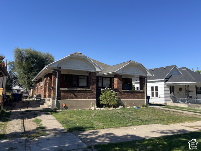 3247  Adams Ave
                     MLS #2190806